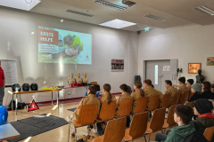 Erste-Hilfe-Kurs-Abschnitt-4-Feuerwehrjugend1