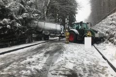 Einsatz_Traktor_Holzanhänger_Fahrzeugbergung-2018-02-03-04
