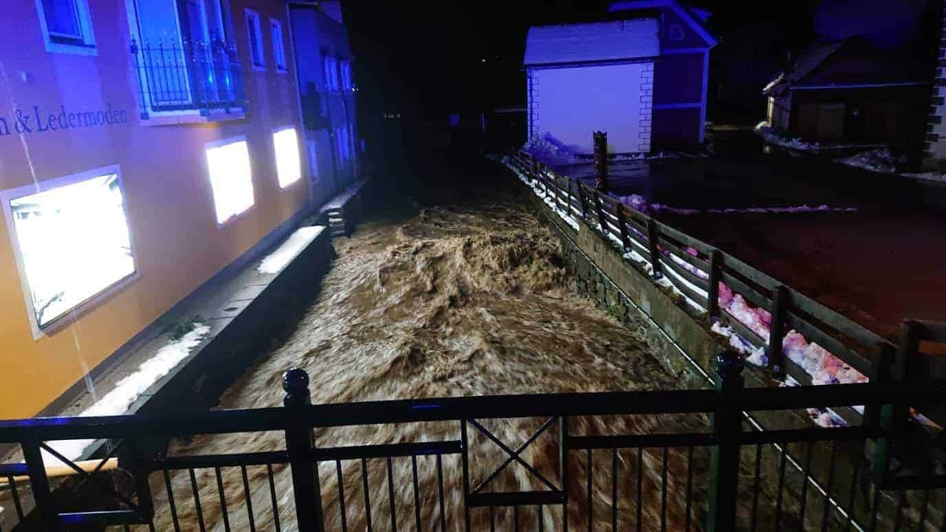 Erneute Hochwasser fordern die Feuerwehren der Bezirke Pongau, Pinzgau und Lungau