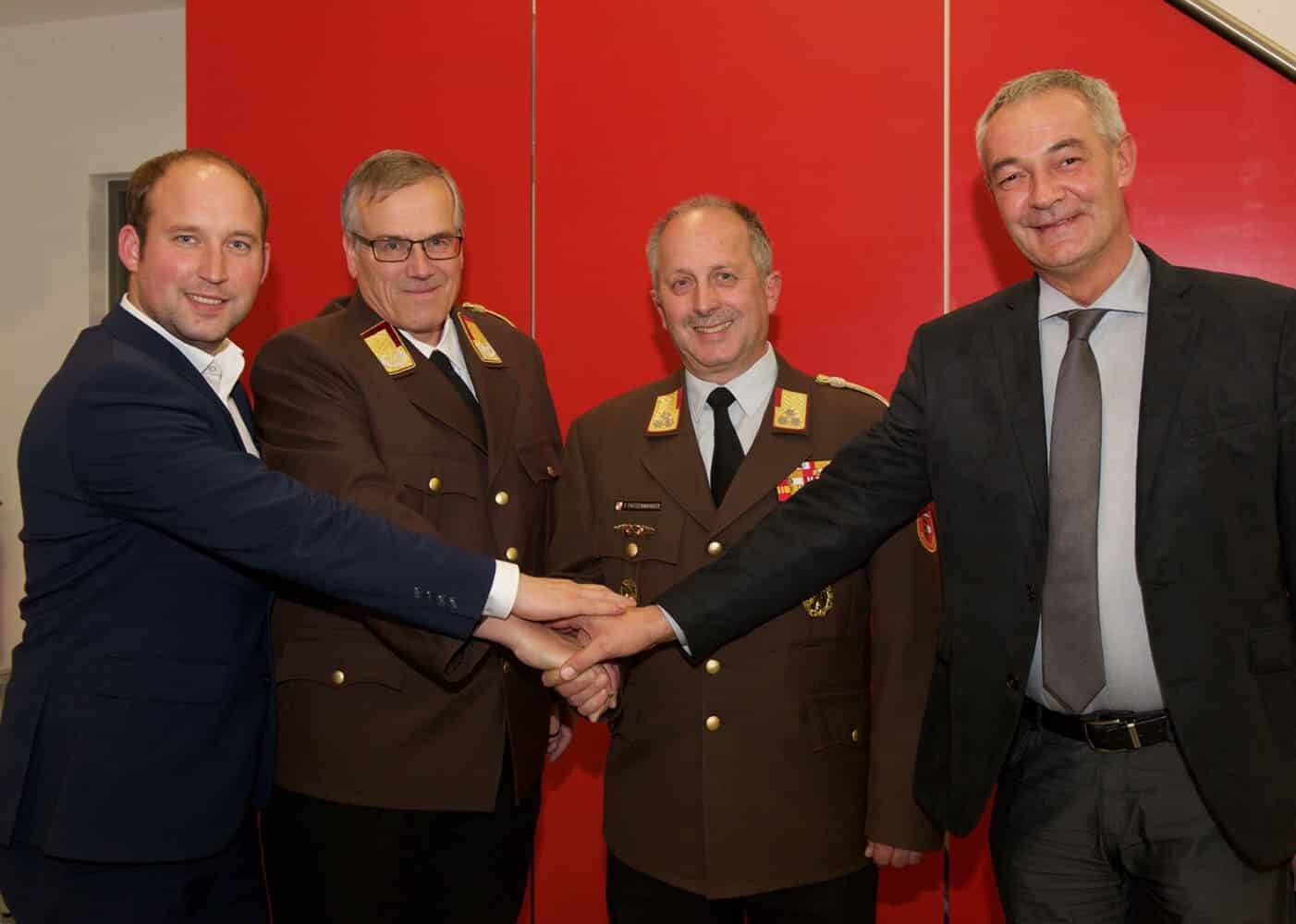 Wahl des Feuerwehrkommandanten des Bezirkes Pinzgau