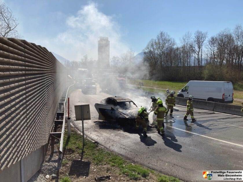 Fahrzeugbrand in wals-siezenheim