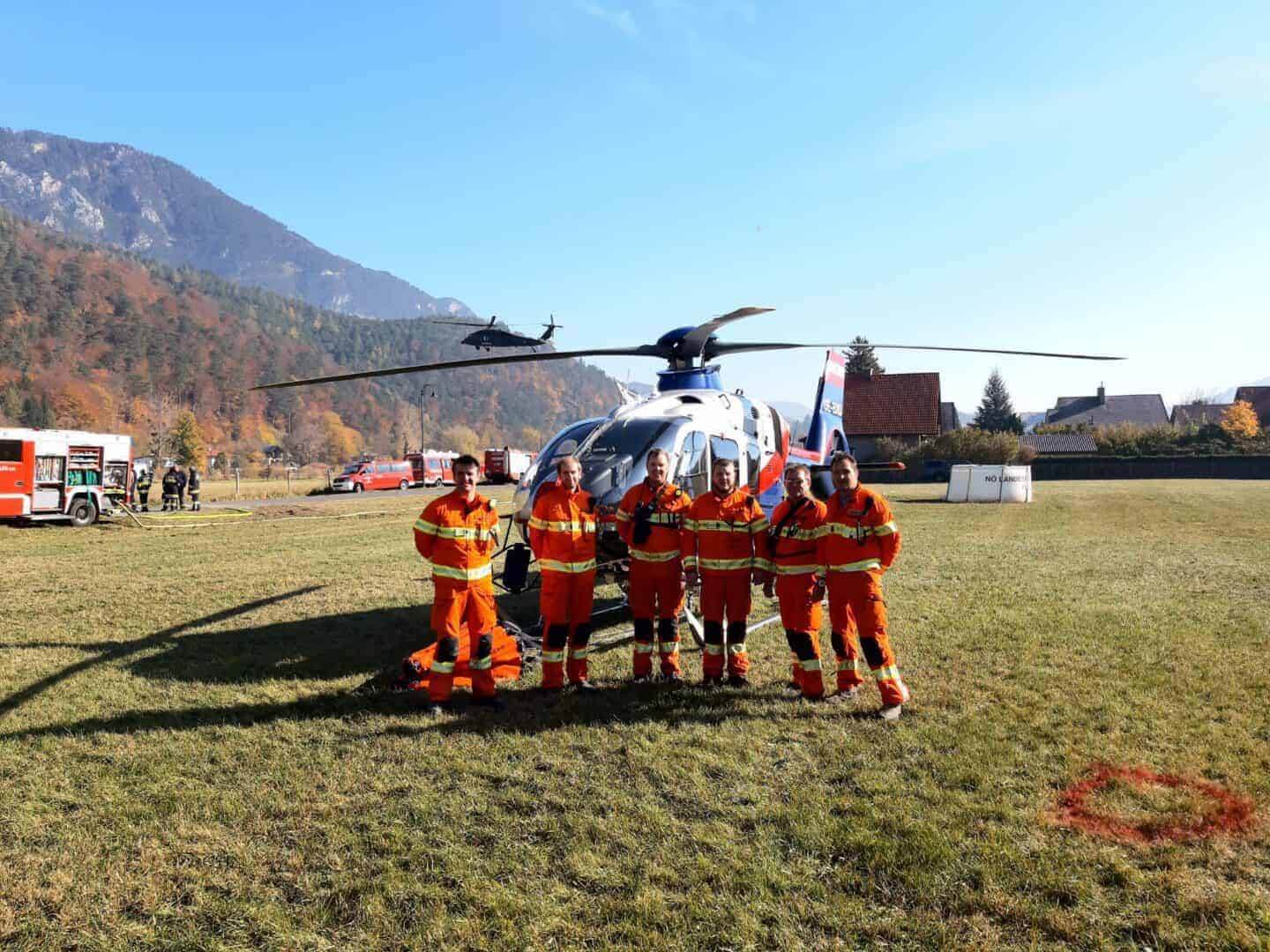 Flughelfer des LFV Salzburg in Niederösterreich bei Waldbrandbekämpfung zur Unterstützung im Einsatz
