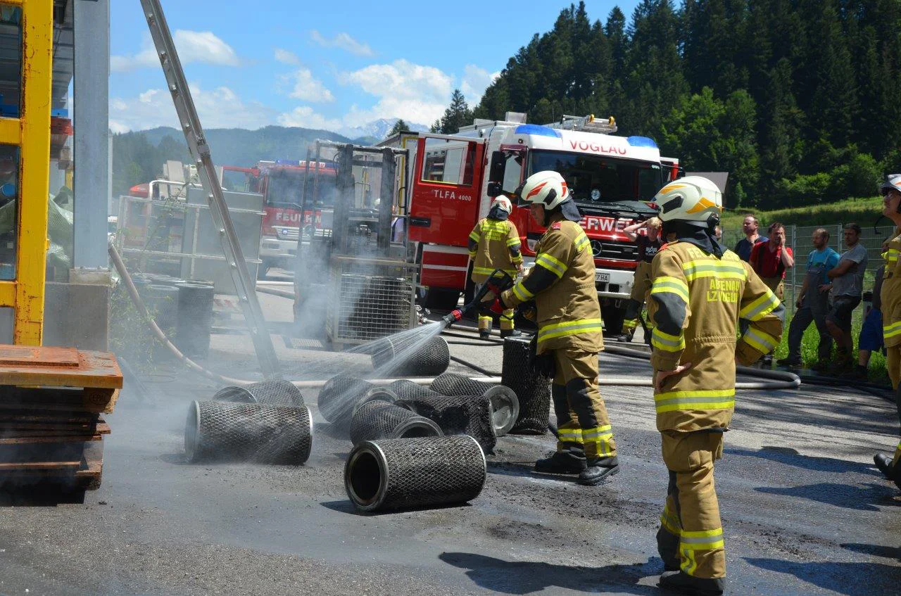 Brand im Gewerbegebiet Abtenau