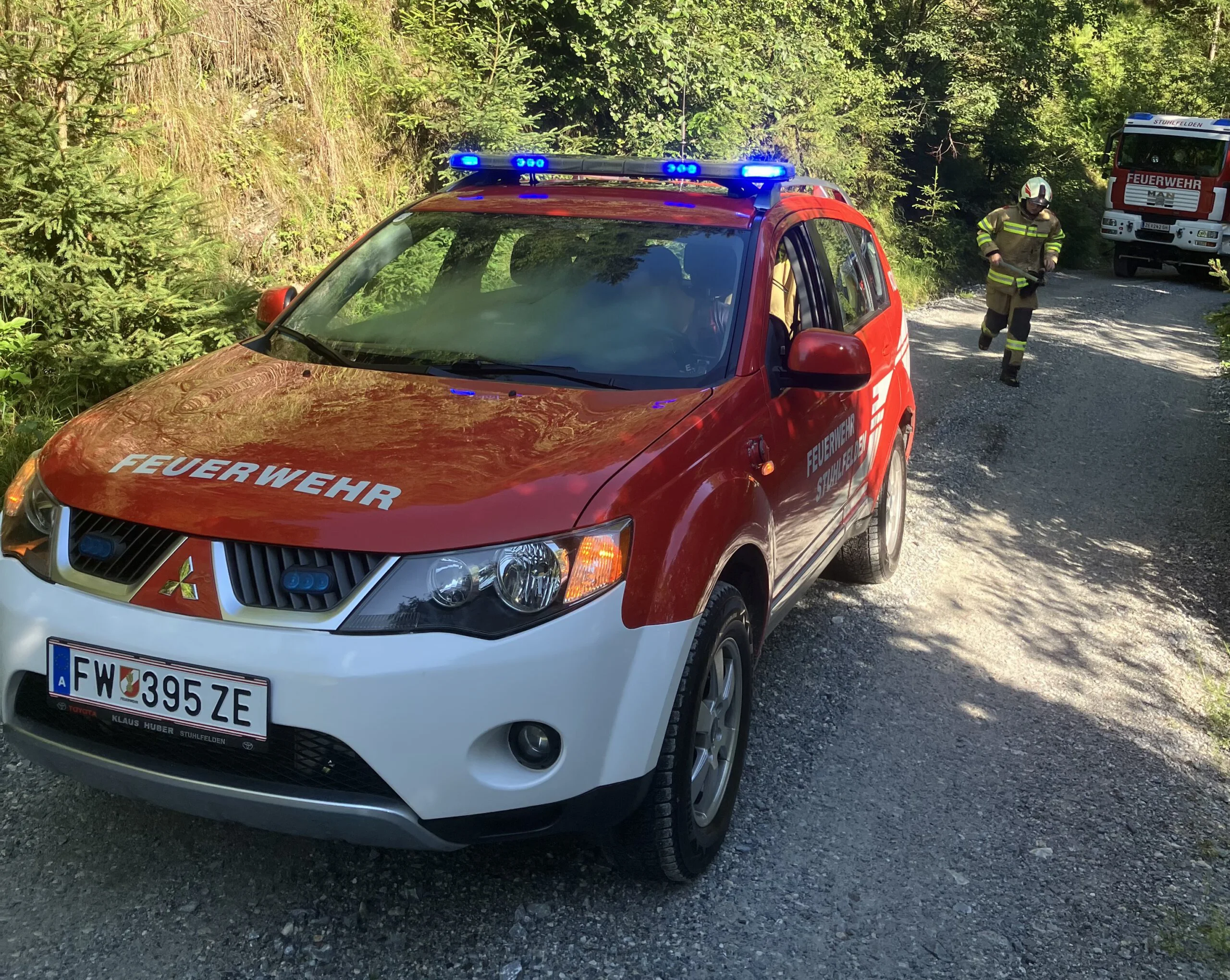 Verkehrsunfall und LKW-Bergung in Stuhlfelden