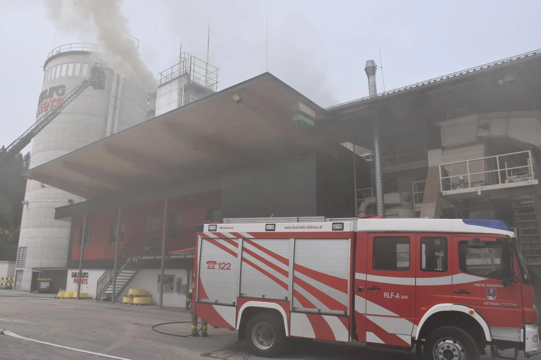 Großbrand in einem Industriebetrieb in Abtenau