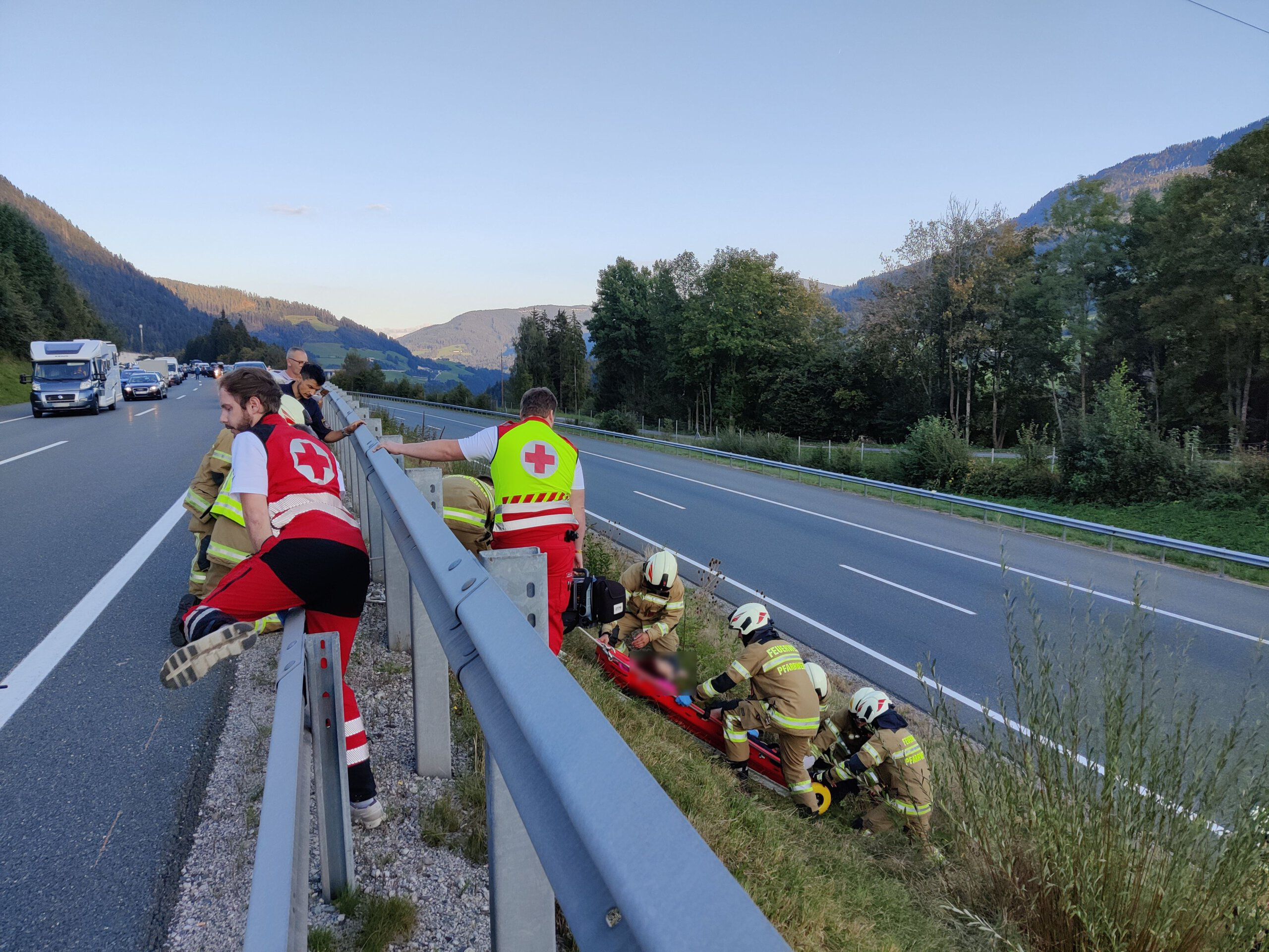 Personenrettung auf der A10