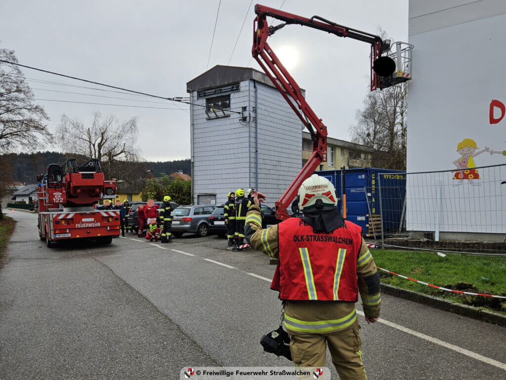 Personenrettung aus Höhe in Friedburg